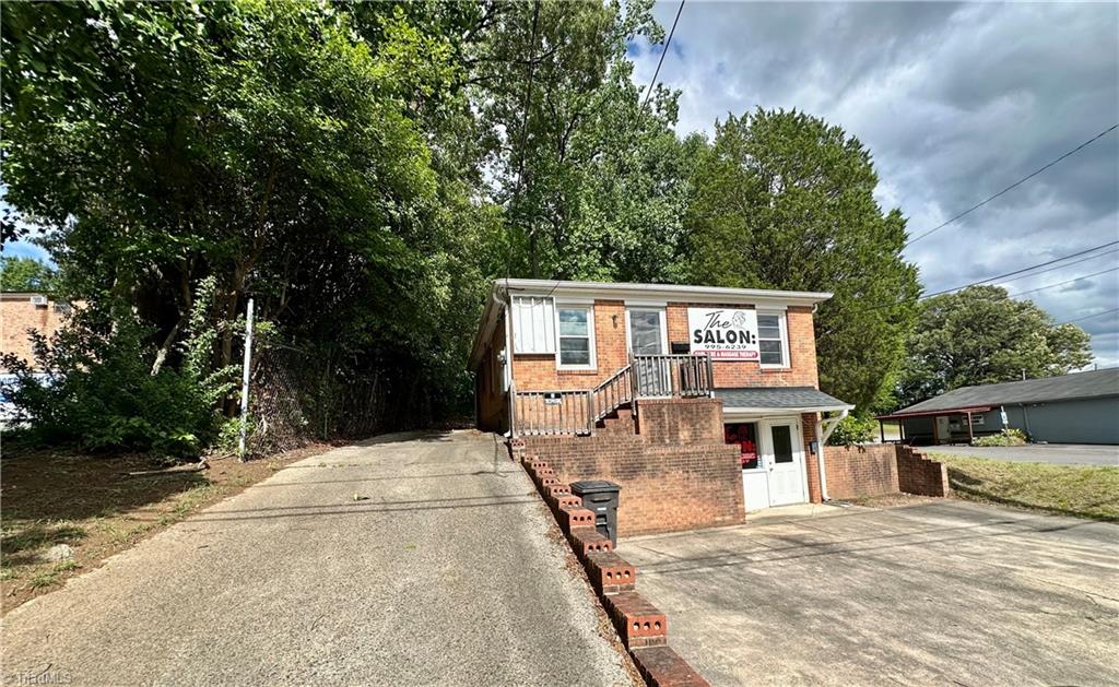 main property photo 27