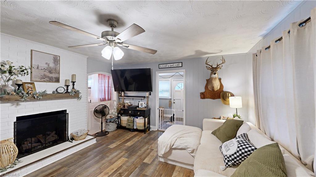 main property photo 4