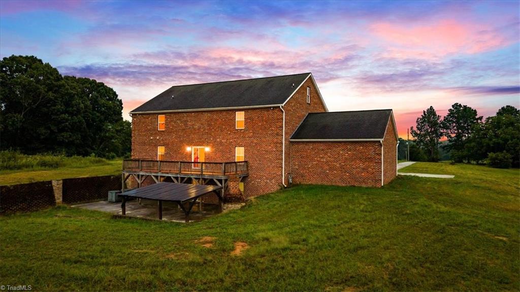 main property photo 41