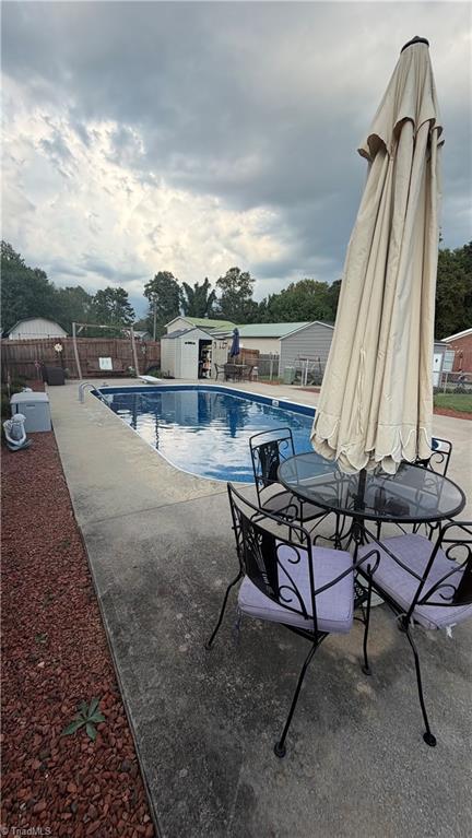 main property photo 7
