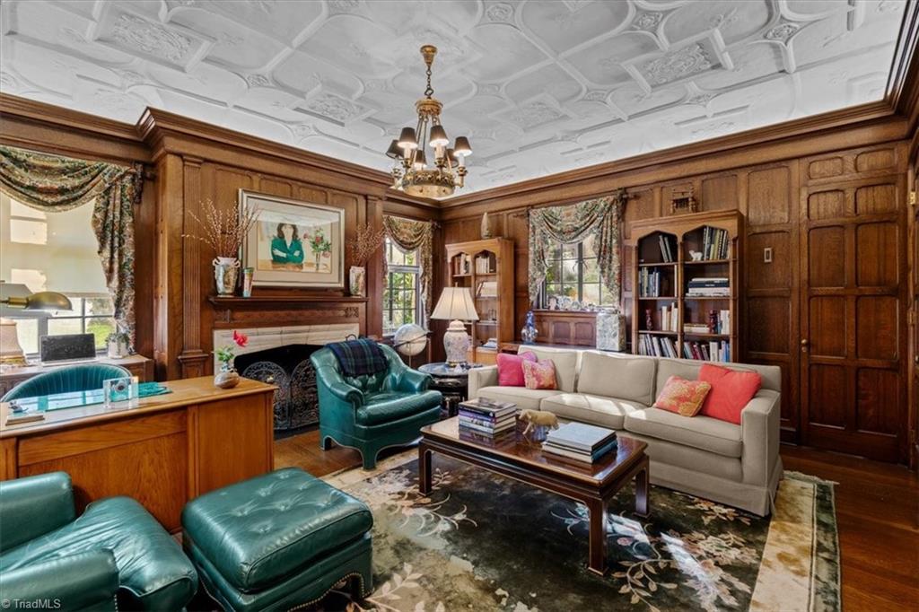 main property photo 13