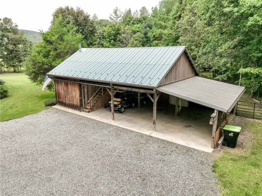 main property photo 25
