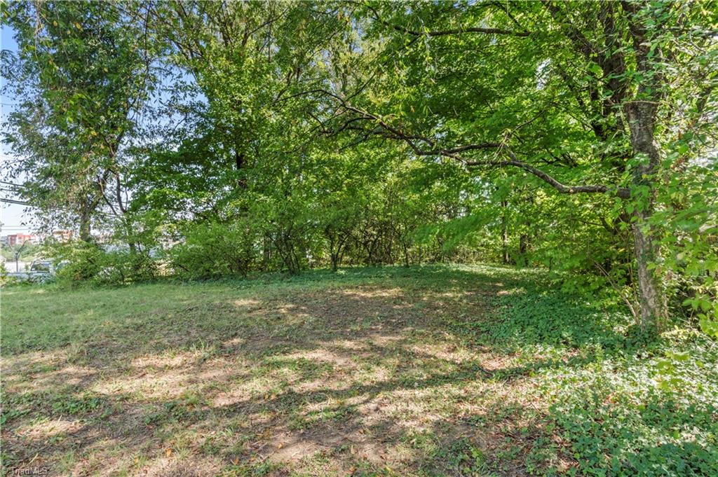 main property photo 31