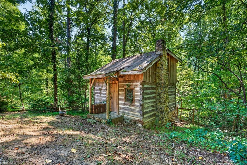 main property photo 7