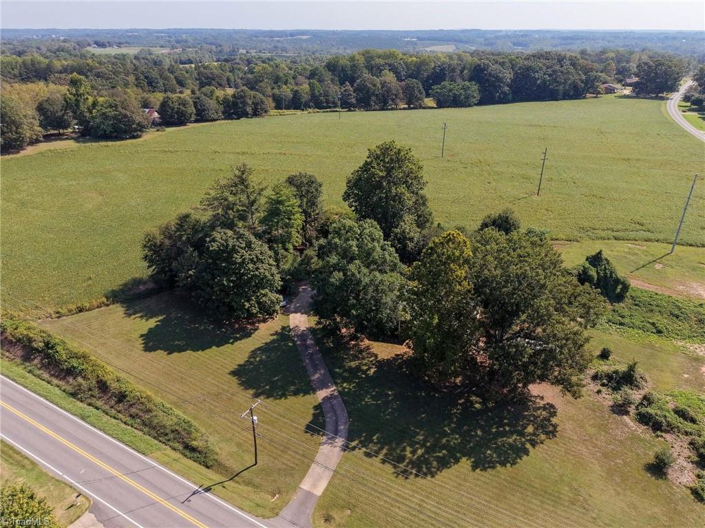 main property photo 34