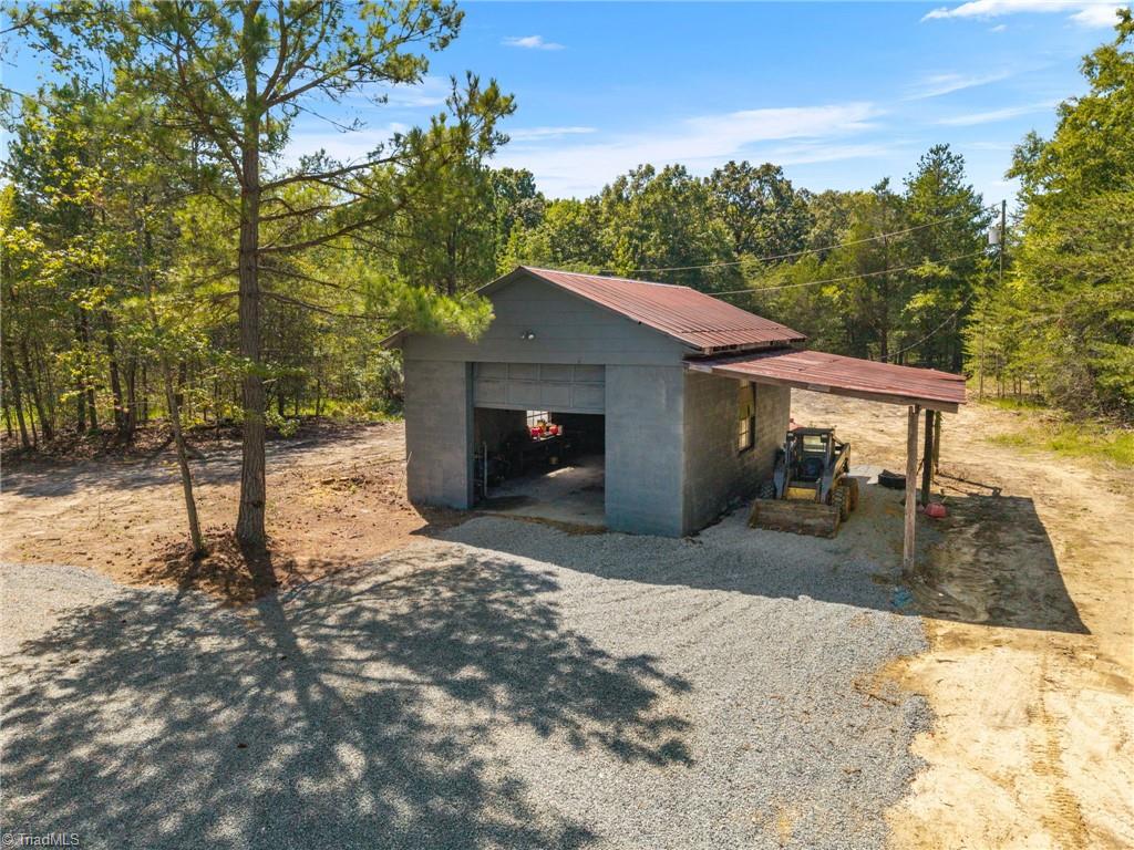 main property photo 39