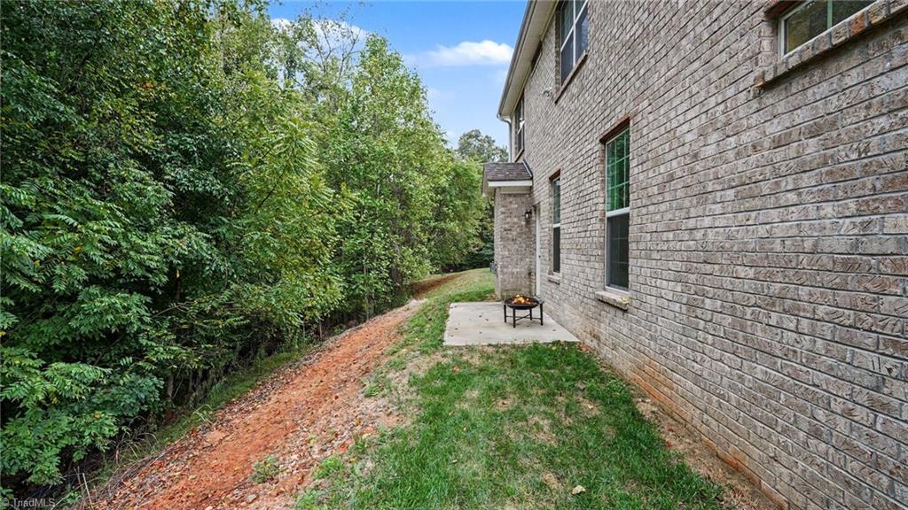 main property photo 35