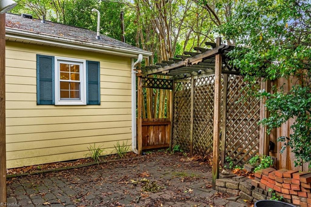 main property photo 42