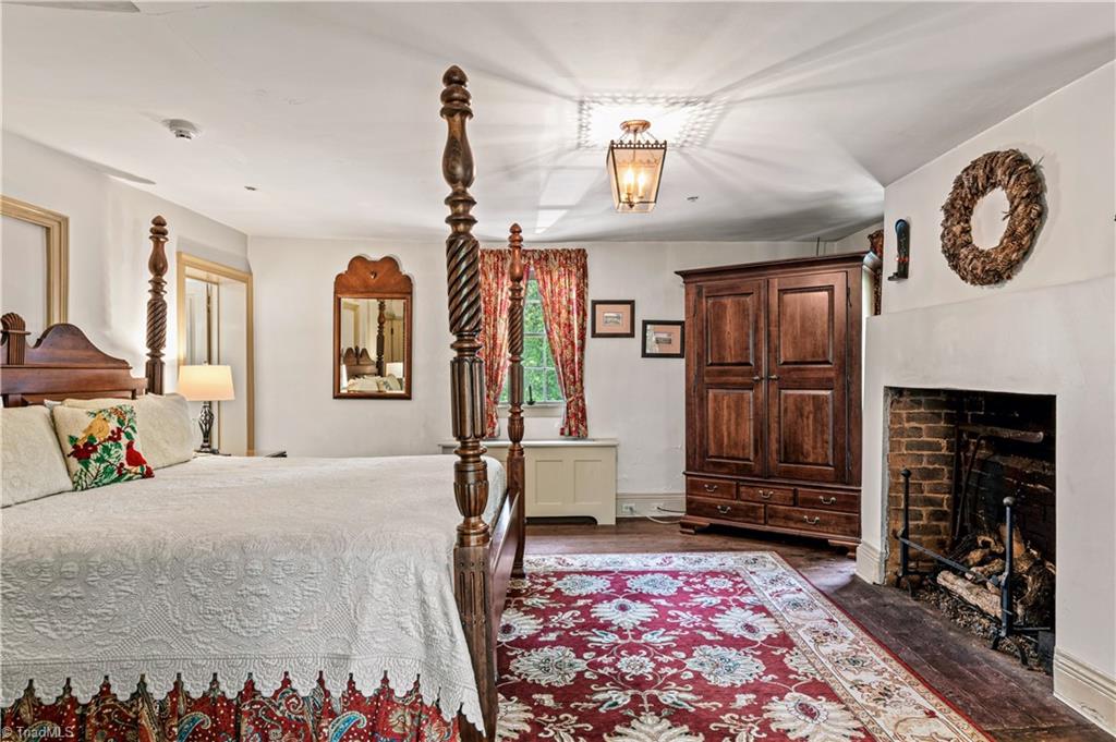 main property photo 20