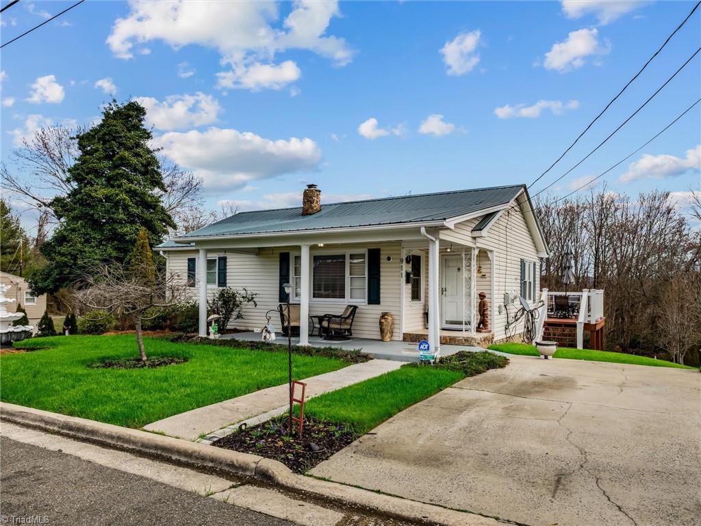 main property photo 3