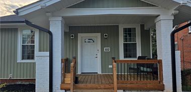 image of property with 3 Bed | 2 Bath | 2,000 Sqft