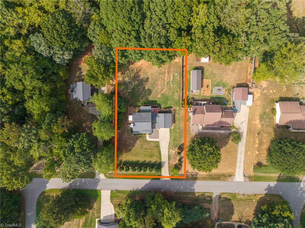 main property photo 11