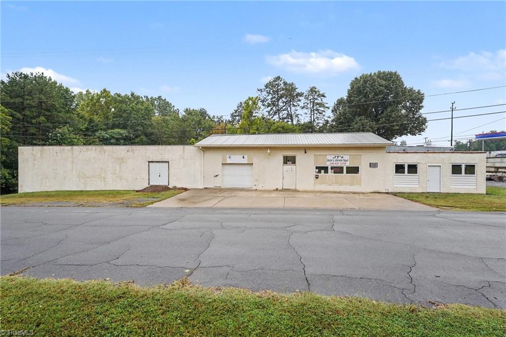 main property photo 37