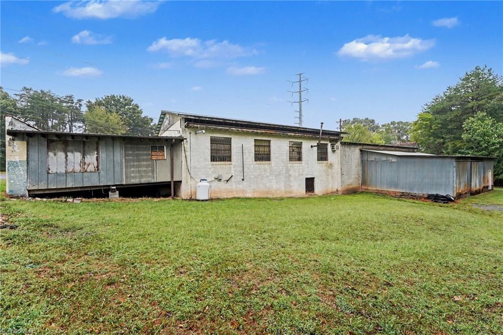 main property photo 41