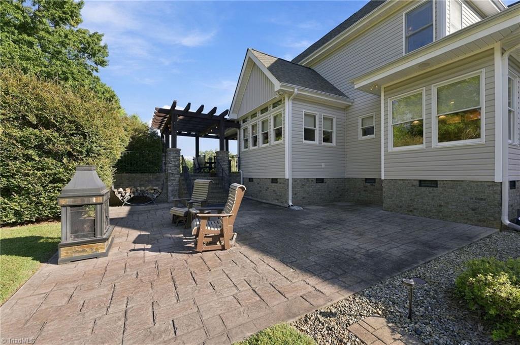 main property photo 37