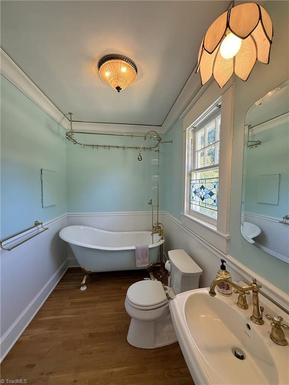 main property photo 11