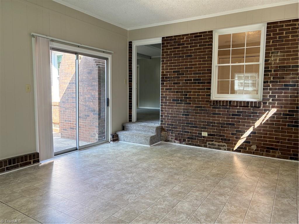 property viewer photo 10