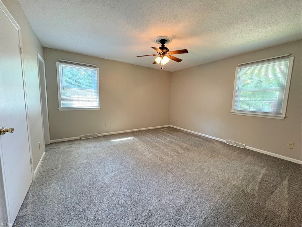 property viewer photo 16