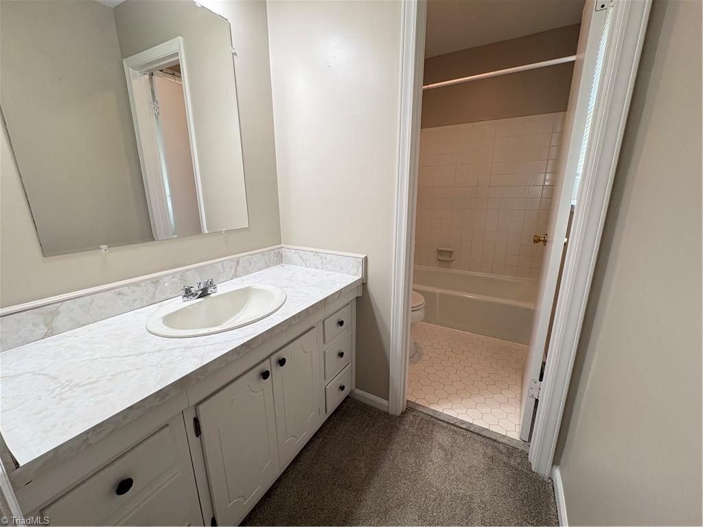 property viewer photo 18
