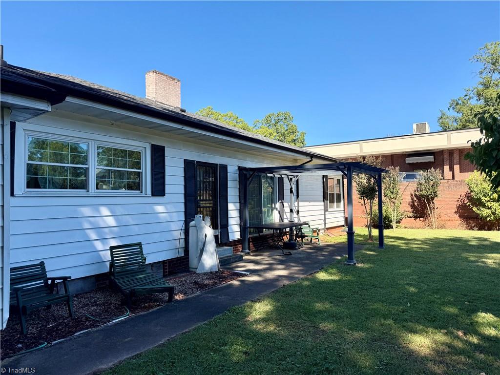 main property photo 23