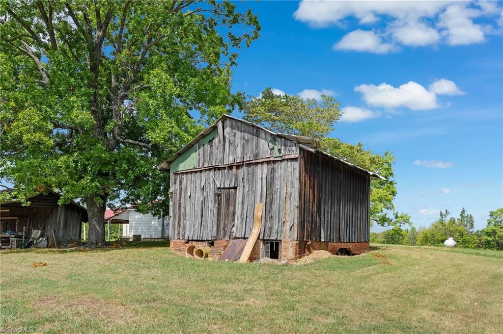 main property photo 47