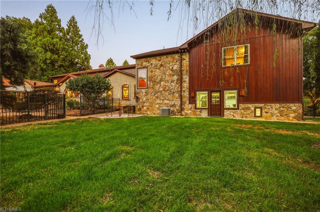 main property photo 44