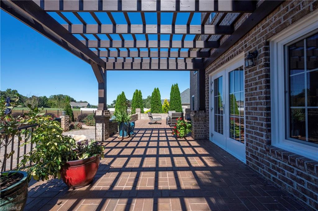 main property photo 39