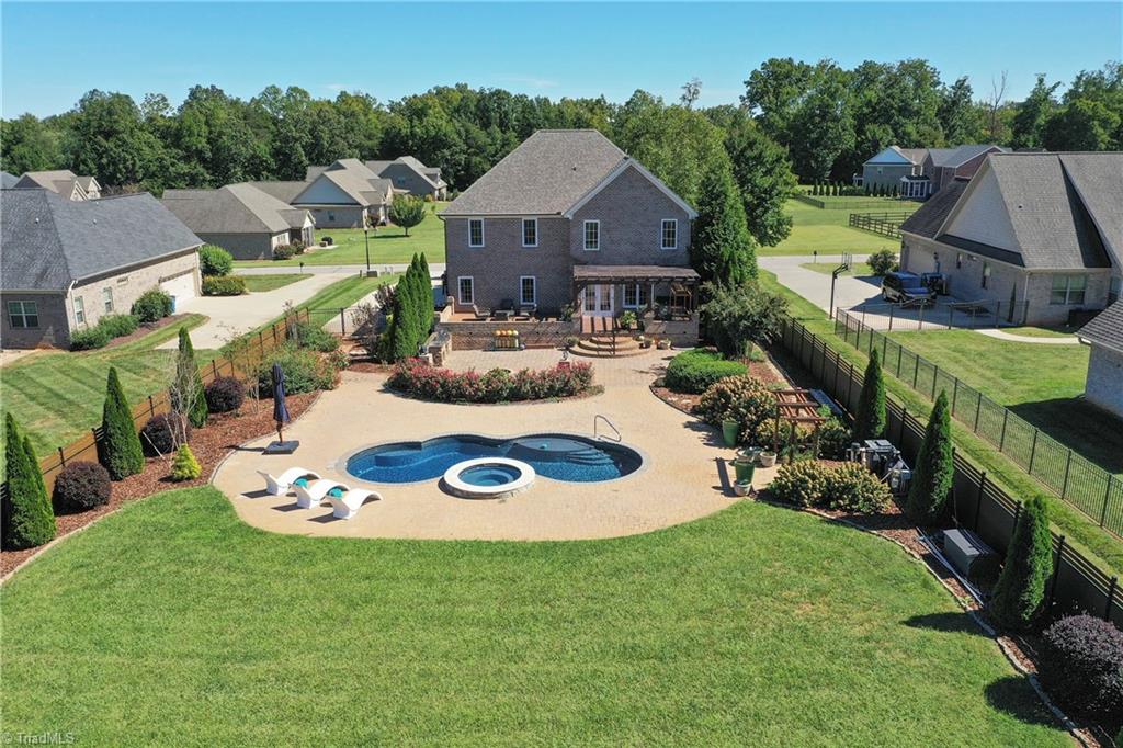 main property photo 45