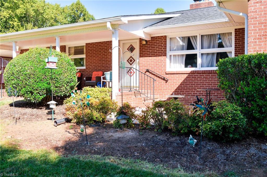 main property photo 14