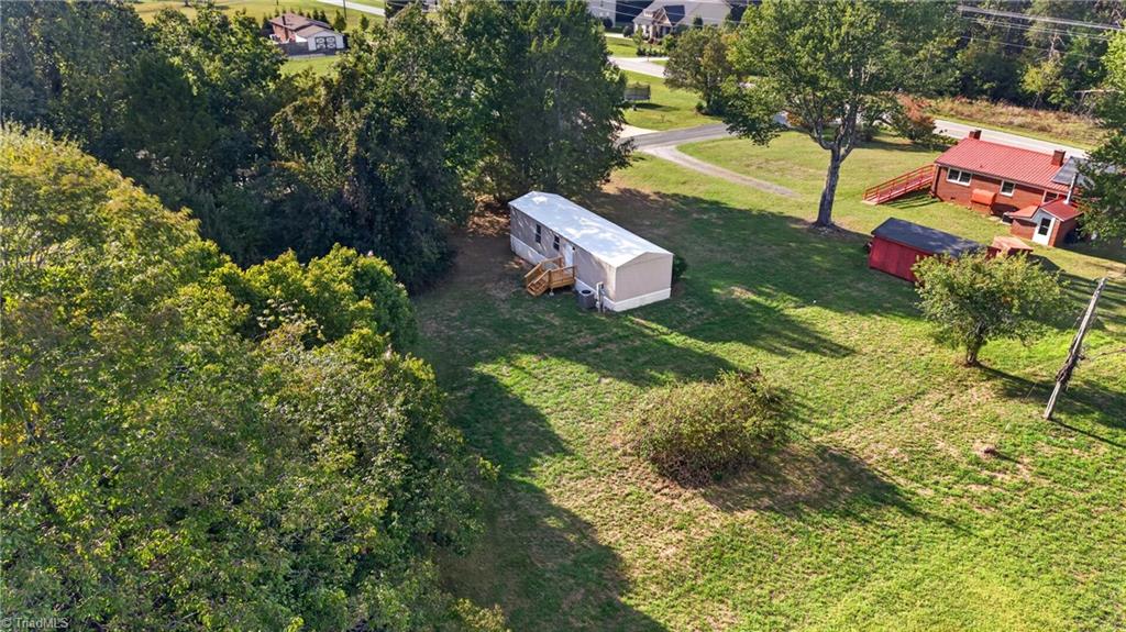 main property photo 32