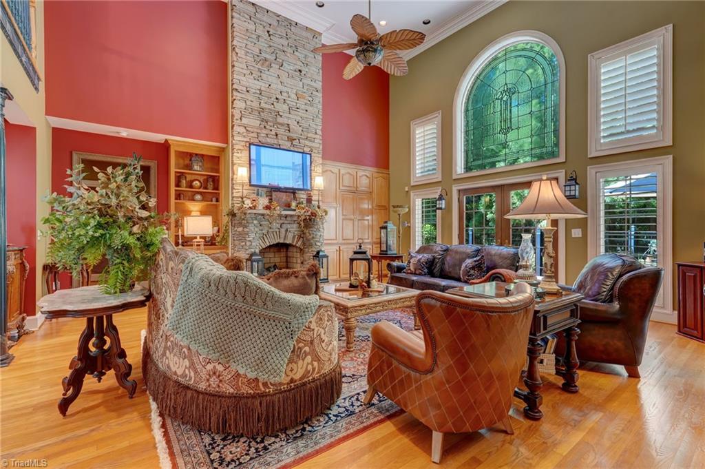 main property photo 8