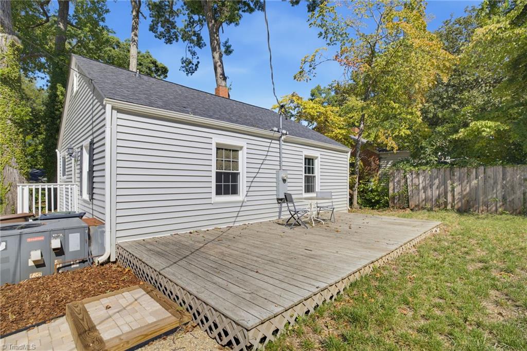 main property photo 23