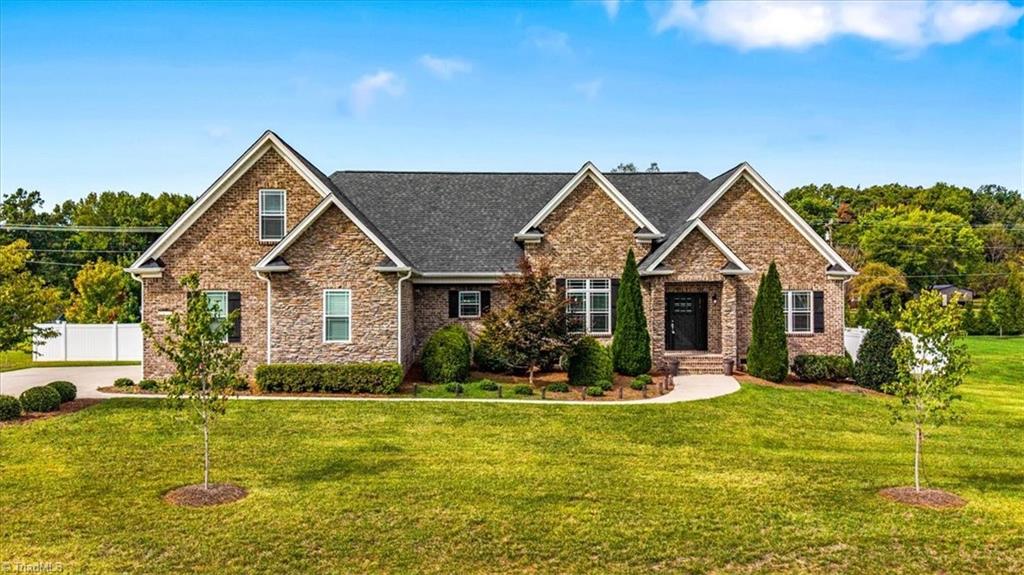 main property photo 0