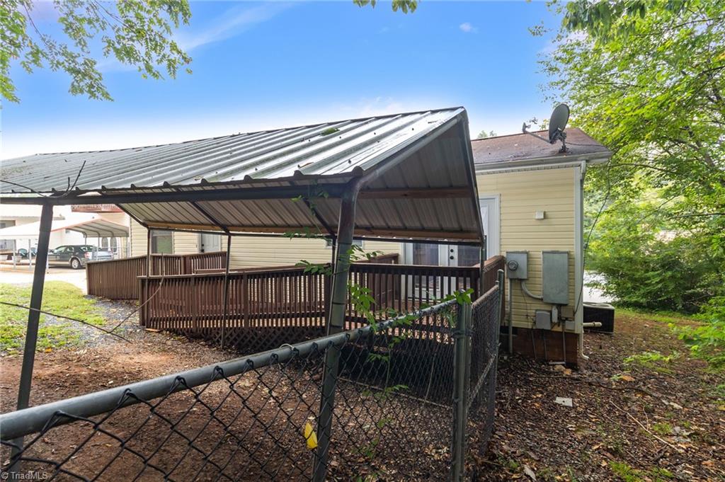 main property photo 28