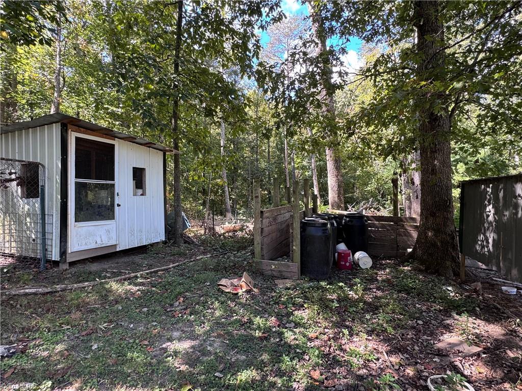 main property photo 40