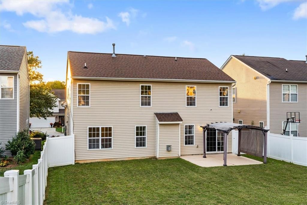 main property photo 41