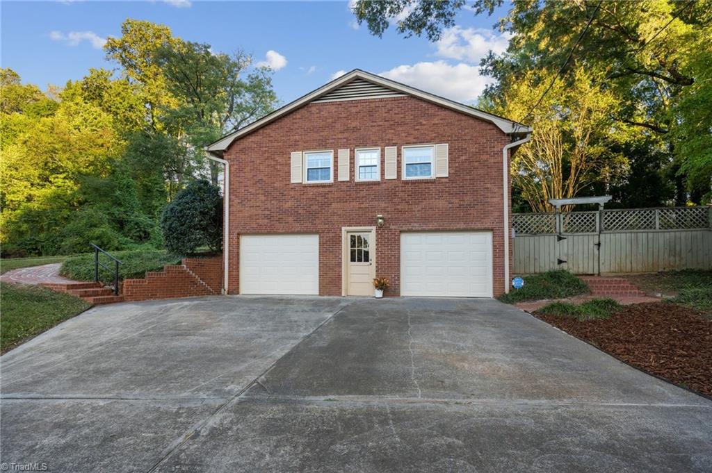 main property photo 49