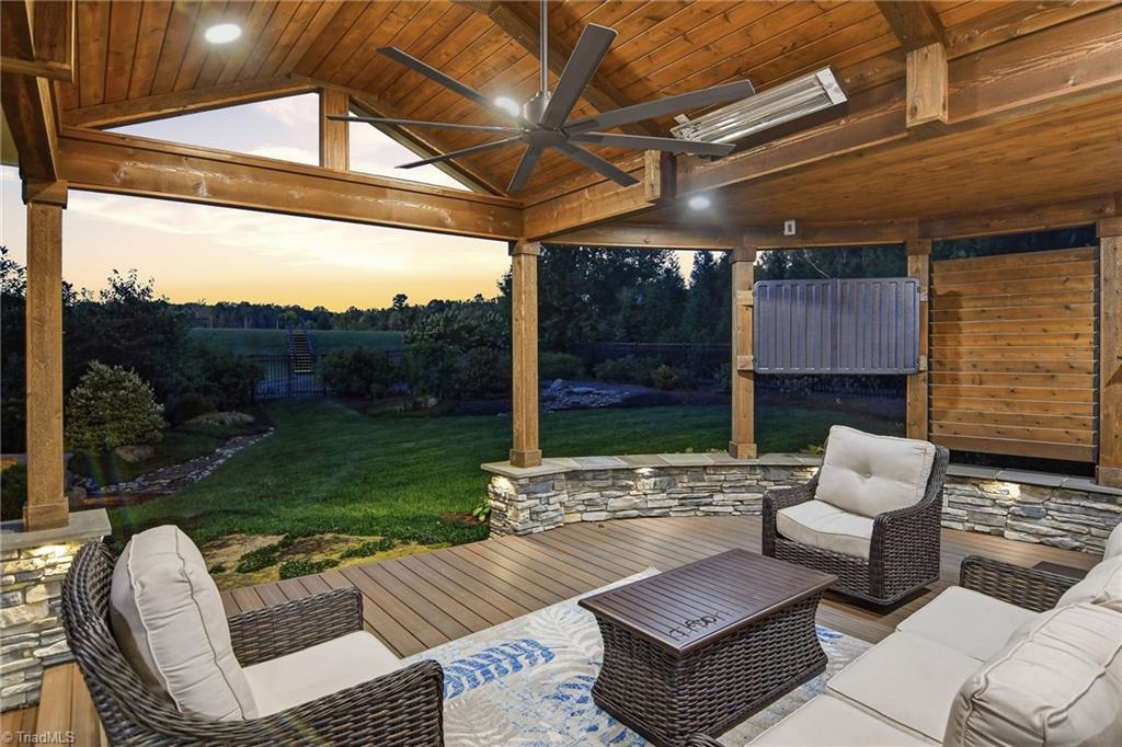 main property photo 41