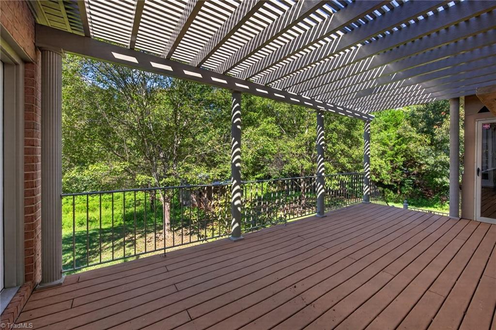 main property photo 39