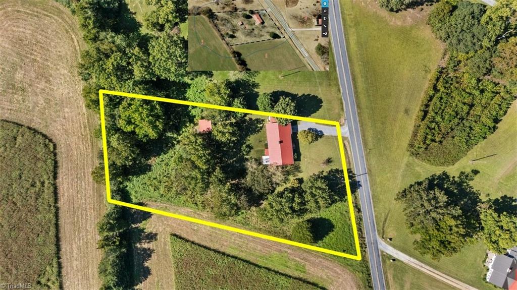 main property photo 33