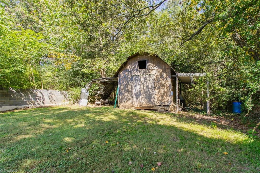 main property photo 33