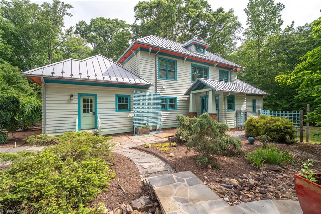 main property photo 0