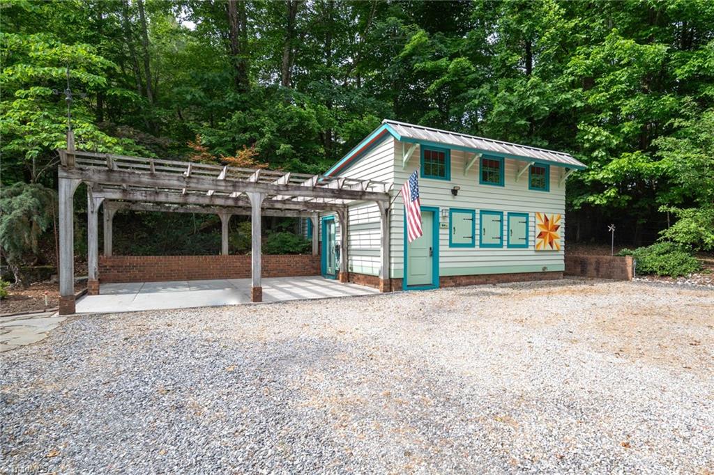 main property photo 42