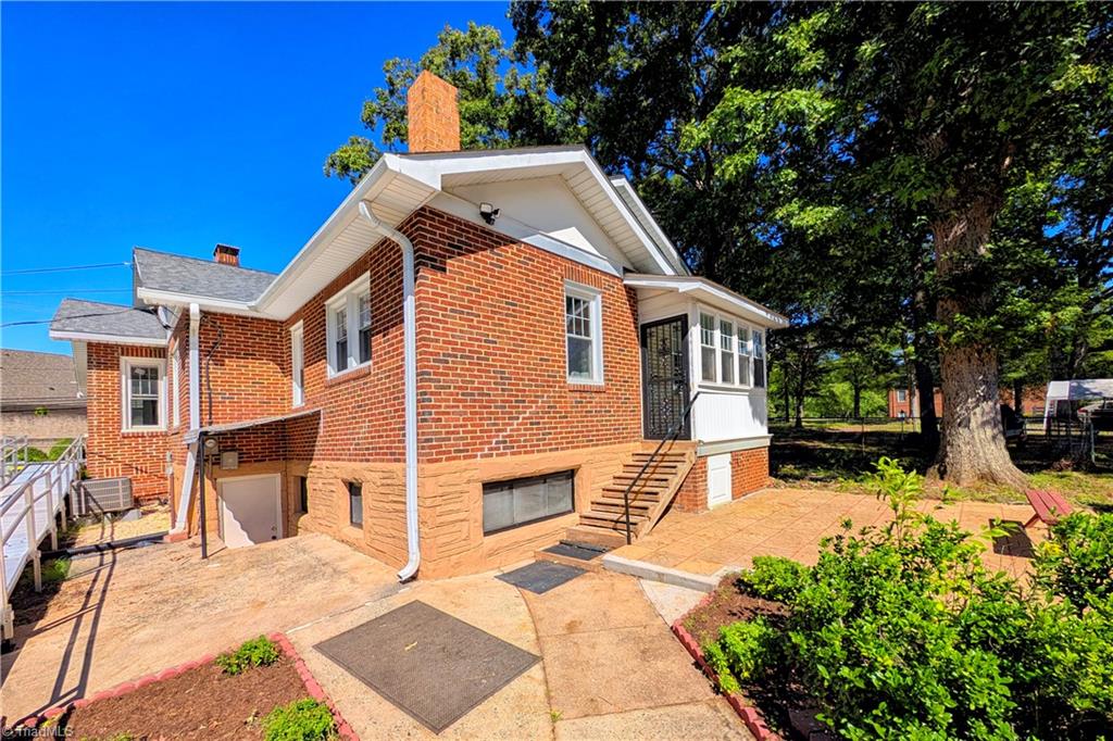 main property photo 37