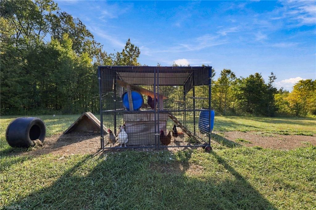 main property photo 30