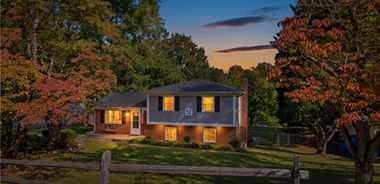 image of property with 3 Bed | 1 Bath | 1,643 Sqft