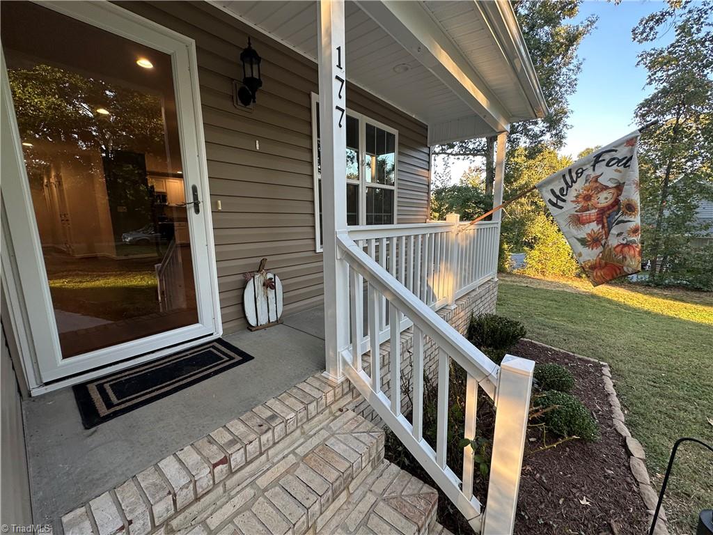 main property photo 28
