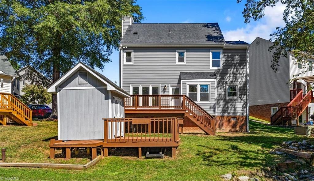 main property photo 32