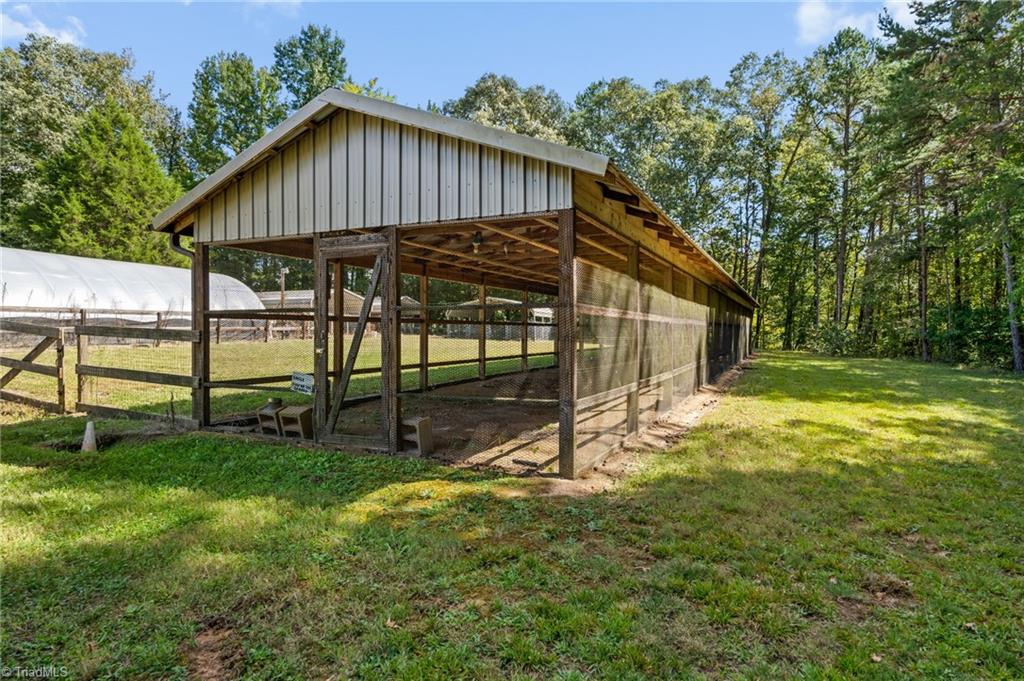 main property photo 45