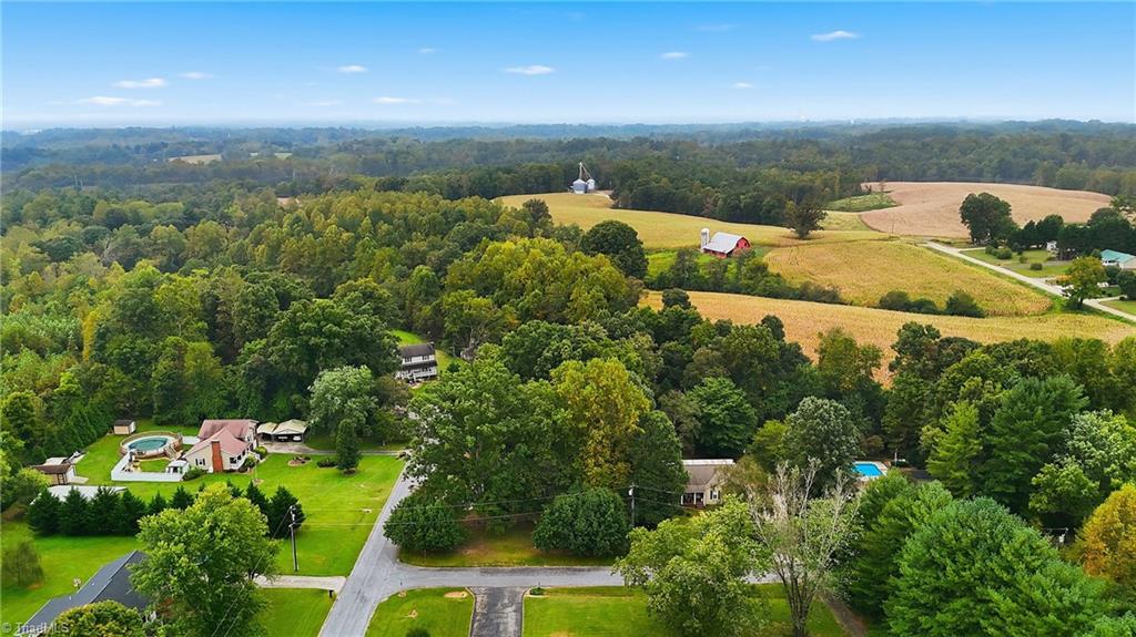 main property photo 41